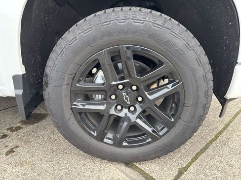 New 2025 Chevrolet Silverado 1500 Custom w/ Turbomax Blackout Package image 15