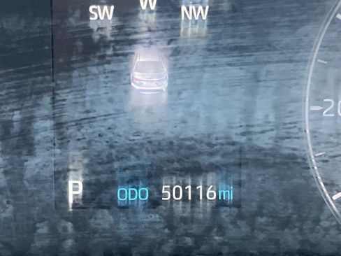 Used 2023 Toyota Corolla LE image 13