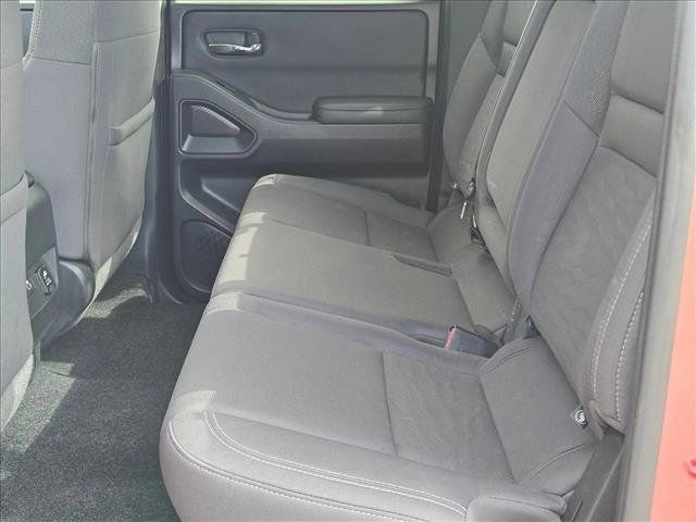 Used 2022 Nissan Frontier SV RWD image 17