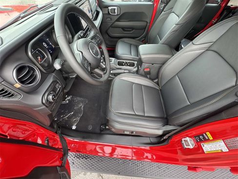 New 2025 Jeep Gladiator Sport image 19