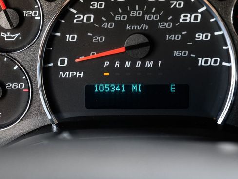 Used 2022 Chevrolet Express 2500 Extended w/ Driver Convenience Package image 16