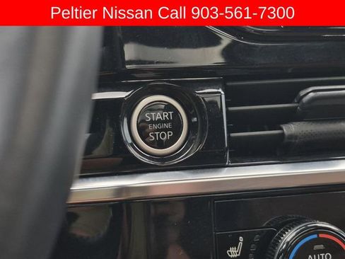 Used 2024 Nissan Pathfinder Platinum FWD image 39