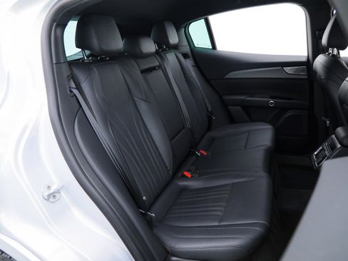 Certified 2023 Maserati Grecale GT image 15