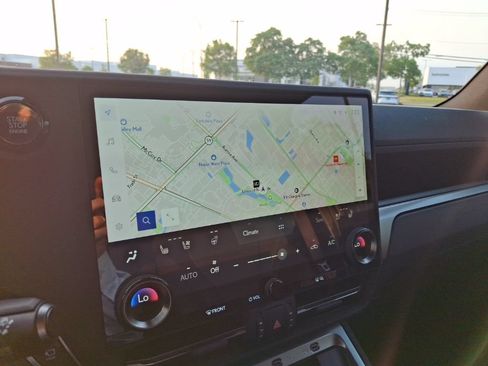 Used 2025 Lexus GX 550 w/ Accessory Package (CT) AWD/4WD image 5