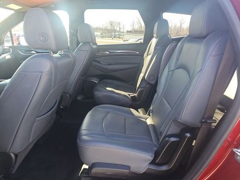 Used 2022 Buick Enclave Premium image 34