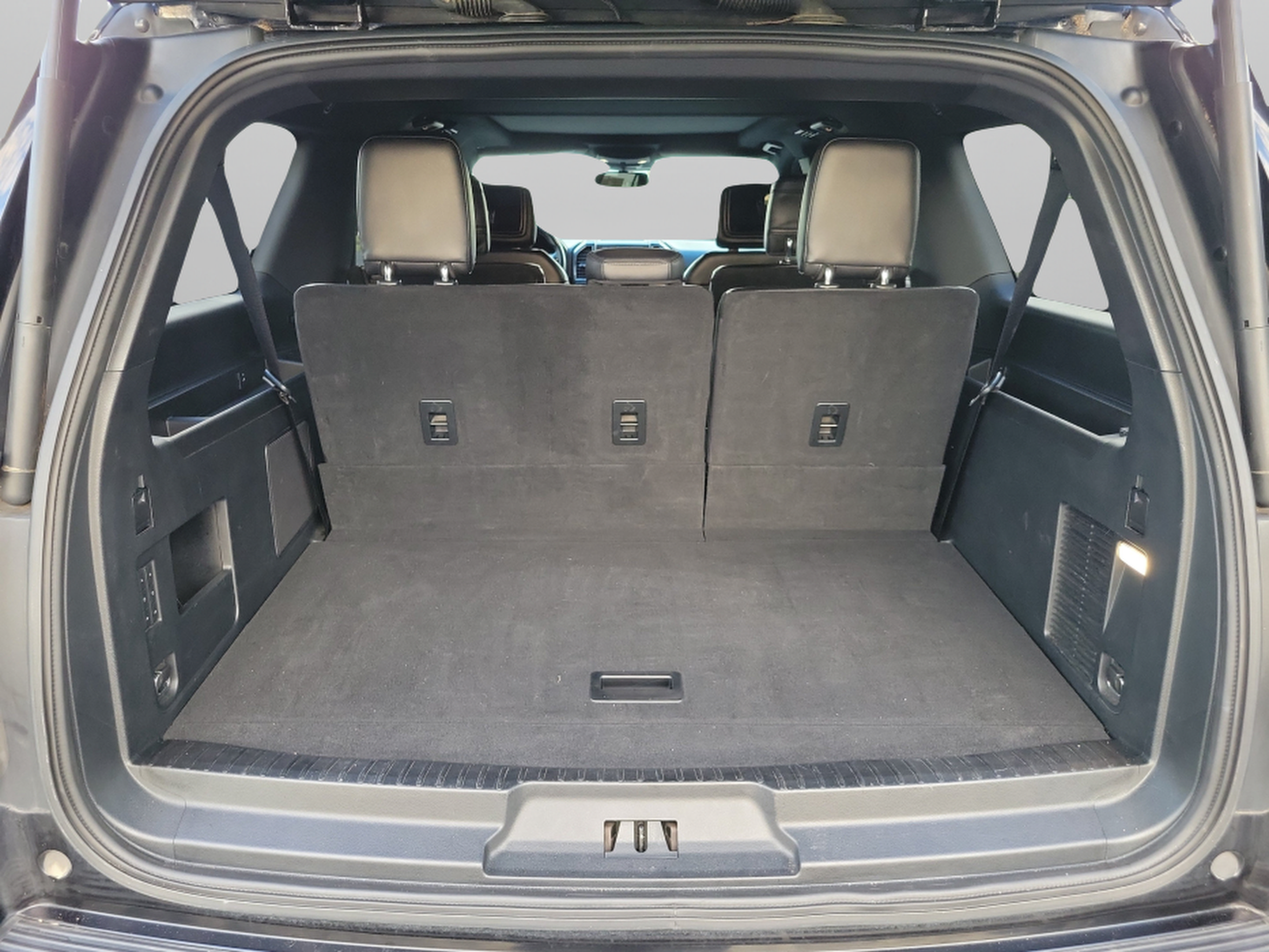 Used 2020 Ford Expedition Max Limited w/ Equipment Group 302A AWD/4WD image 7