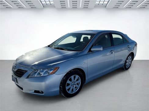 Used 2007 Toyota Camry XLE image 7
