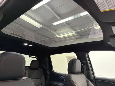 Used 2025 Chevrolet Silverado EV RST AWD/4WD image 13