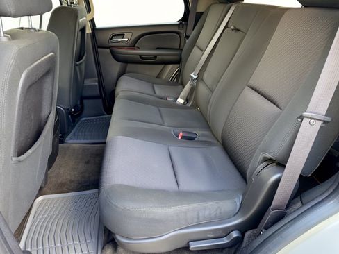 Used 2013 Chevrolet Tahoe LS w/ Convenience Package RWD image 25
