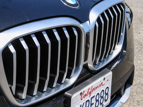 Used 2024 BMW X3 xDrive30i w/ Convenience Package AWD/4WD image 6