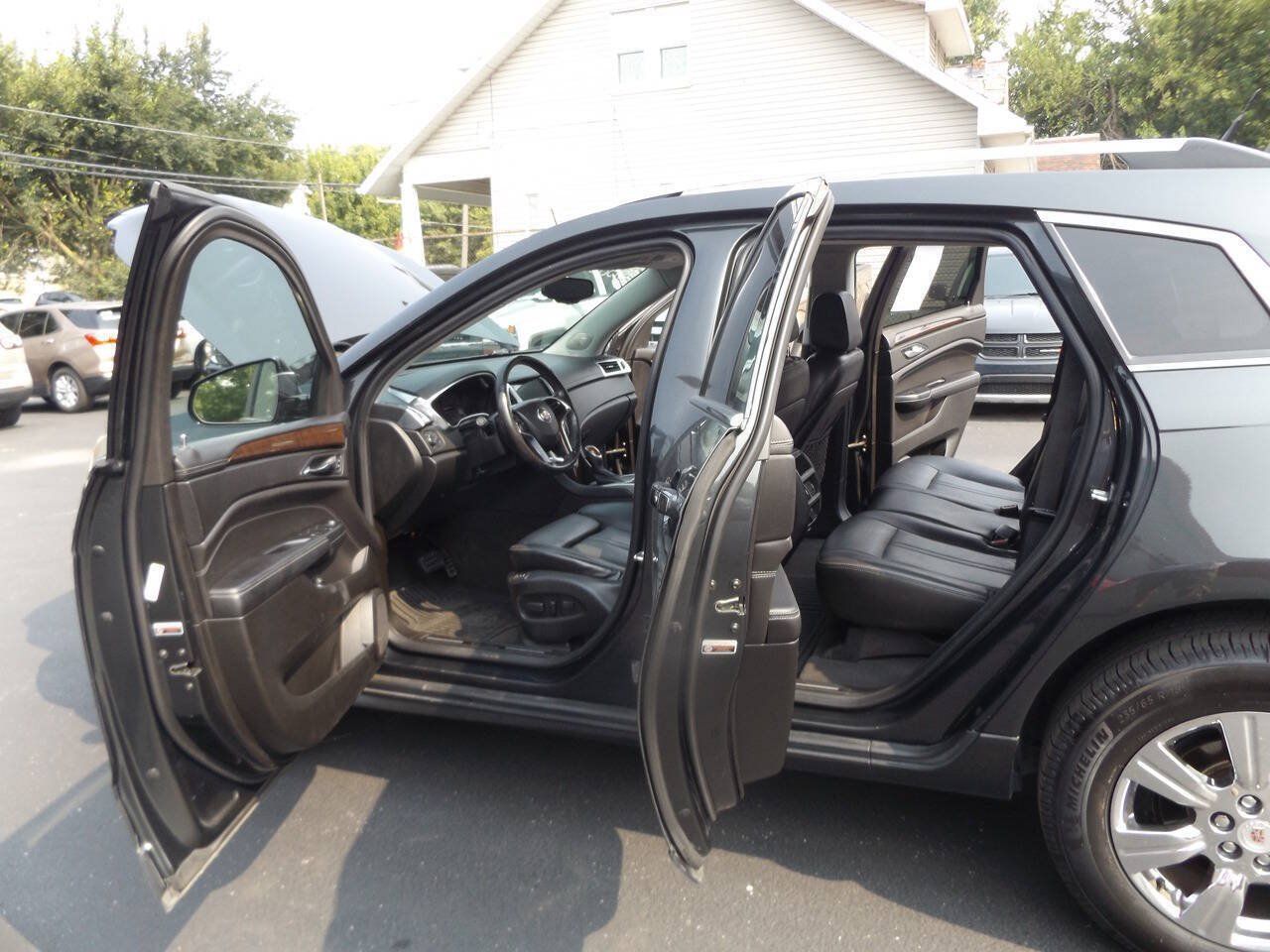 Used 2014 Cadillac SRX Luxury AWD/4WD image 11