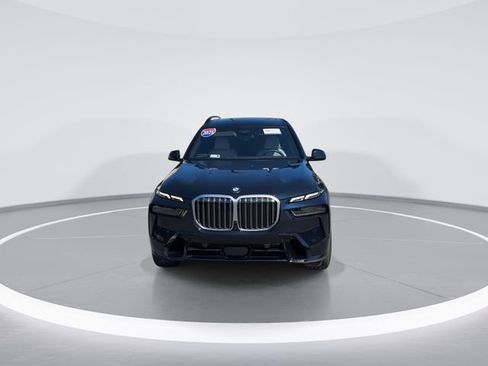 Used 2025 BMW X7 xDrive40i w/ M Sport Package AWD/4WD image 6