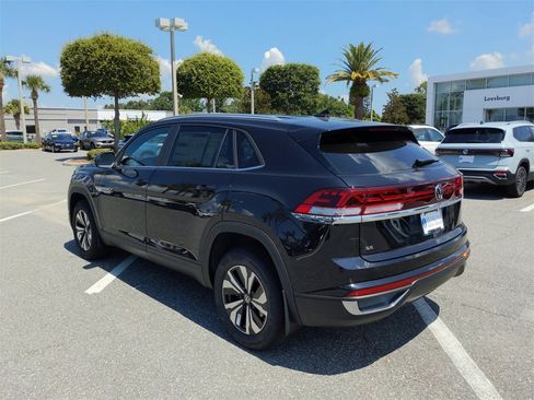 New 2025 Volkswagen Atlas Cross Sport SE image 7