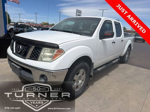 Used 2007 Nissan Frontier SE w/ SE Value Truck Pkg AWD/4WD image 4