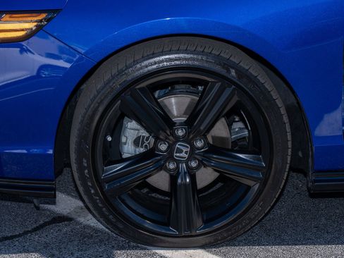 Certified 2024 Honda Accord Sport image 37