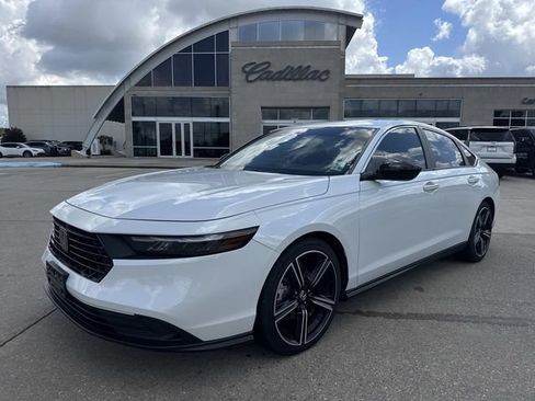 Used 2024 Honda Accord Sport image 1