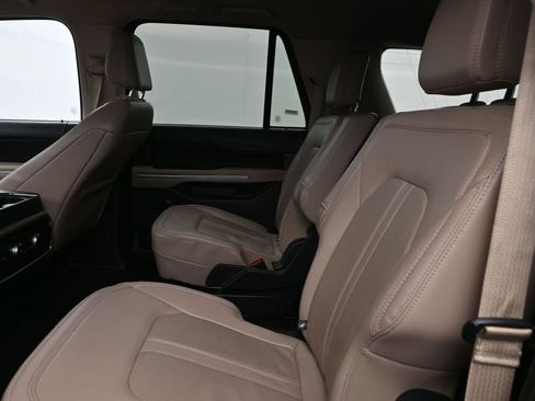 Used 2024 Ford Expedition Max Limited image 25