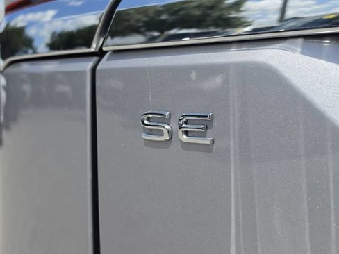 Used 2024 Volkswagen Atlas SE FWD image 39