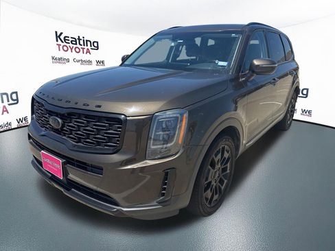 Used 2021 Kia Telluride EX w/ EX Premium Package AWD/4WD image 3