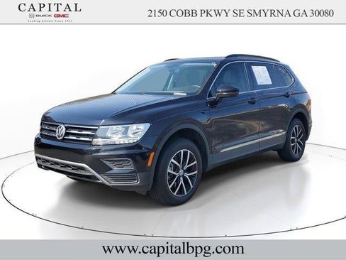 Used 2021 Volkswagen Tiguan SE image 1