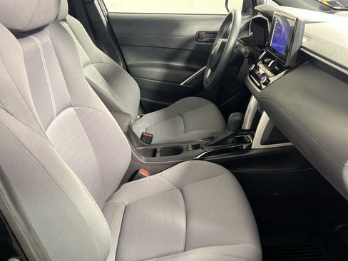 Used 2024 Toyota Corolla Cross AWD Hybrid image 28