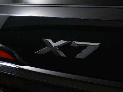 Certified 2024 BMW X7 xDrive40i w/ M Sport Package image 45