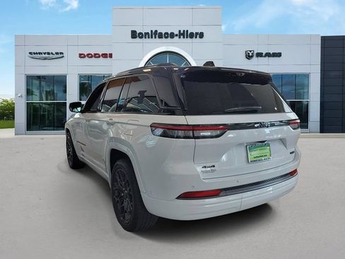 Used 2026 Jeep Grand Cherokee Summit w/ Obsidian Package AWD/4WD image 3