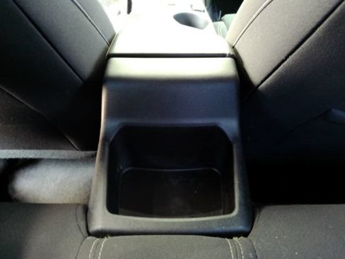 Used 2022 Chevrolet Camaro LT w/ Technology Package RWD image 20