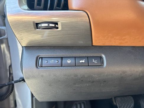 Used 2022 Nissan Pathfinder Platinum w/ Cargo Package AWD/4WD image 55
