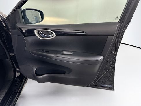 Used 2018 Nissan Sentra SV image 29