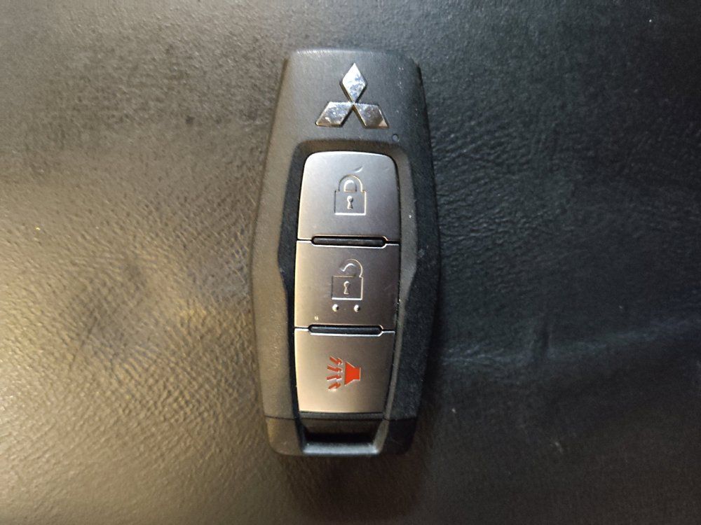 Used 2022 Mitsubishi Outlander ES AWD/4WD image 32