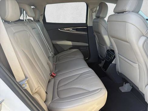 Used 2021 Lincoln Nautilus FWD w/ Equipment Group 101A image 21