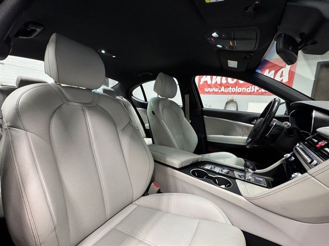 Used 2024 Genesis G70 2.5T AWD/4WD image 13