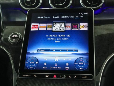 Used 2025 Mercedes-Benz GLC 300 4MATIC image 15