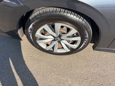 Used 2023 Honda Civic LX image 32