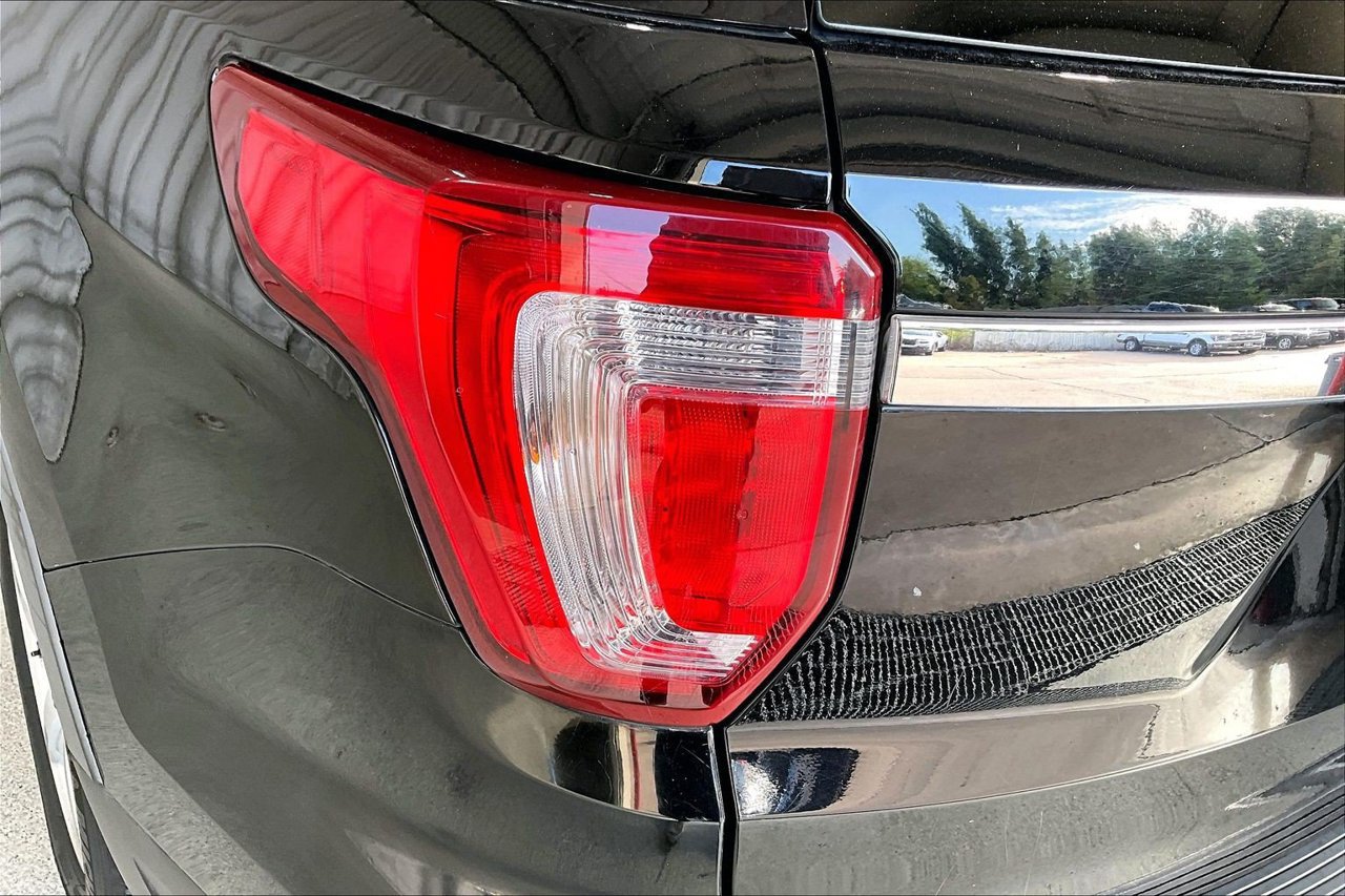 Used 2018 Ford Explorer FWD image 11