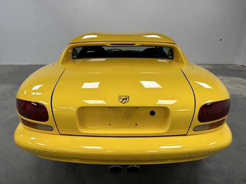 Used 2002 Dodge Viper RT/10 image 10