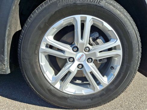 Used 2023 GMC Terrain SLE w/ Driver Convenience Package AWD/4WD image 27