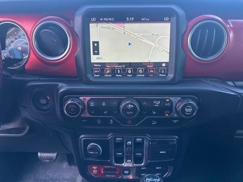 Used 2019 Jeep Wrangler Unlimited Rubicon AWD/4WD image 14