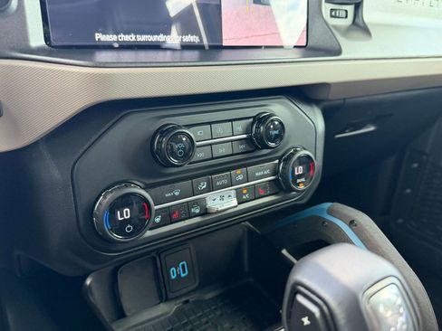 Used 2024 Ford Bronco Wildtrak AWD/4WD image 20