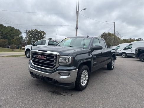 Used 2019 GMC Sierra 1500 SLE w/ SLE Value Package image 13