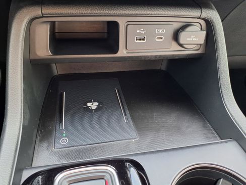 Used 2023 Honda Pilot EX-L image 8