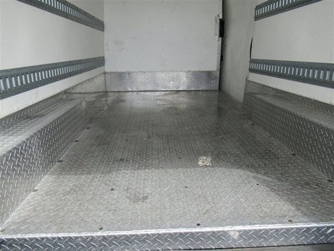 Used 2018 Ford Transit 250 148 High Roof image 29