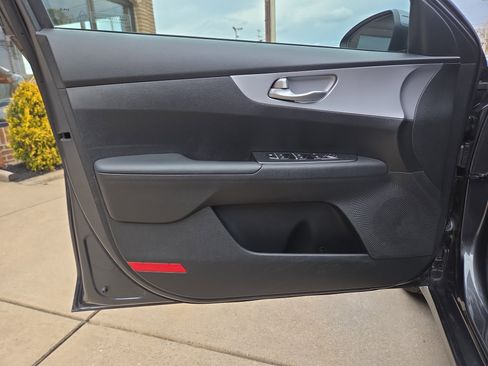 Used 2024 Kia Forte LXS image 15