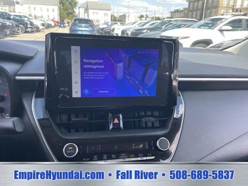 Used 2025 Toyota Corolla LE FWD image 20