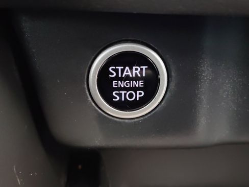 Certified 2023 Nissan Rogue SV image 32