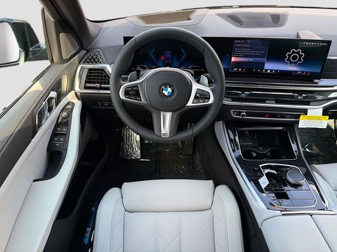 New 2026 BMW X5 xDrive40i w/ M Sport Package image 16