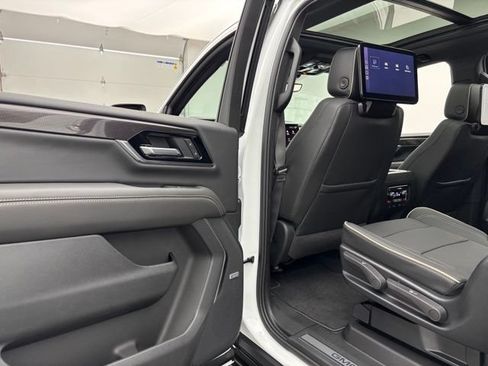 New 2026 GMC Yukon XL Elevation w/ Elevation Premium Package AWD/4WD image 46