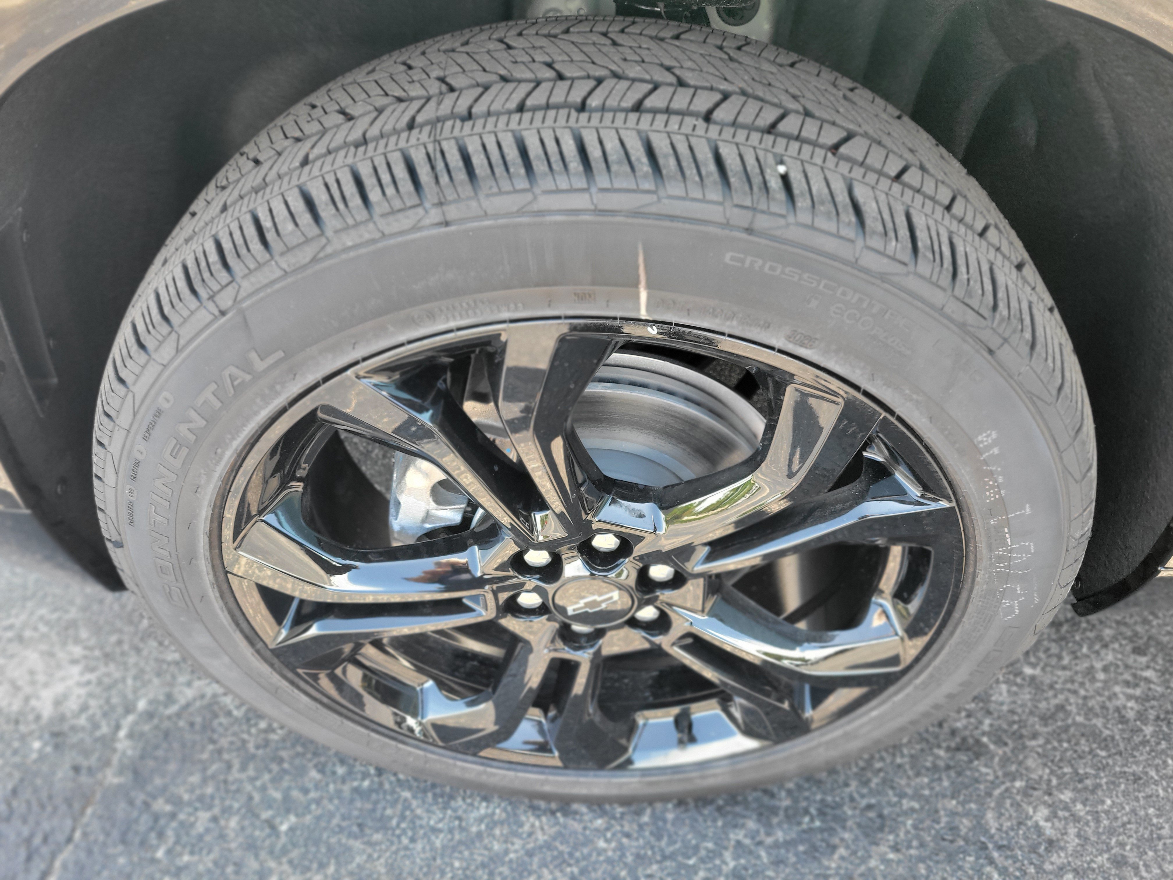 New 2027 Chevrolet Traverse RS FWD image 39