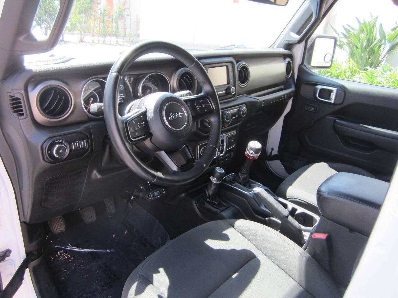 Used 2018 Jeep Wrangler Unlimited Sport S AWD/4WD image 29